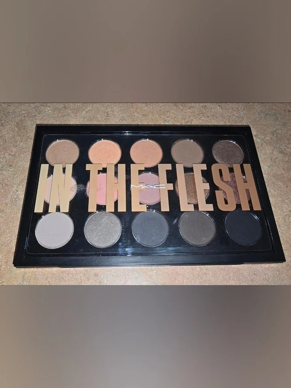 NWOT MAC Cosmetics In The Flesh x15 Shadow Palette